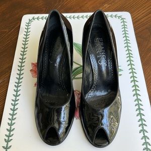 Vintage Franco Sarto black patent leather pumps